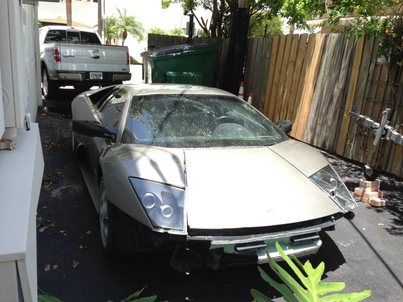 Illustration for article titled Does This Cheap Lamborghini Murcielago Project Deserve Redemption?